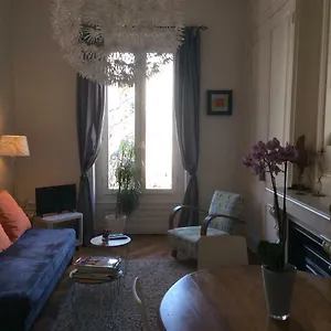 https://le-gambetta-lyon.hotels-rhonealpes.com