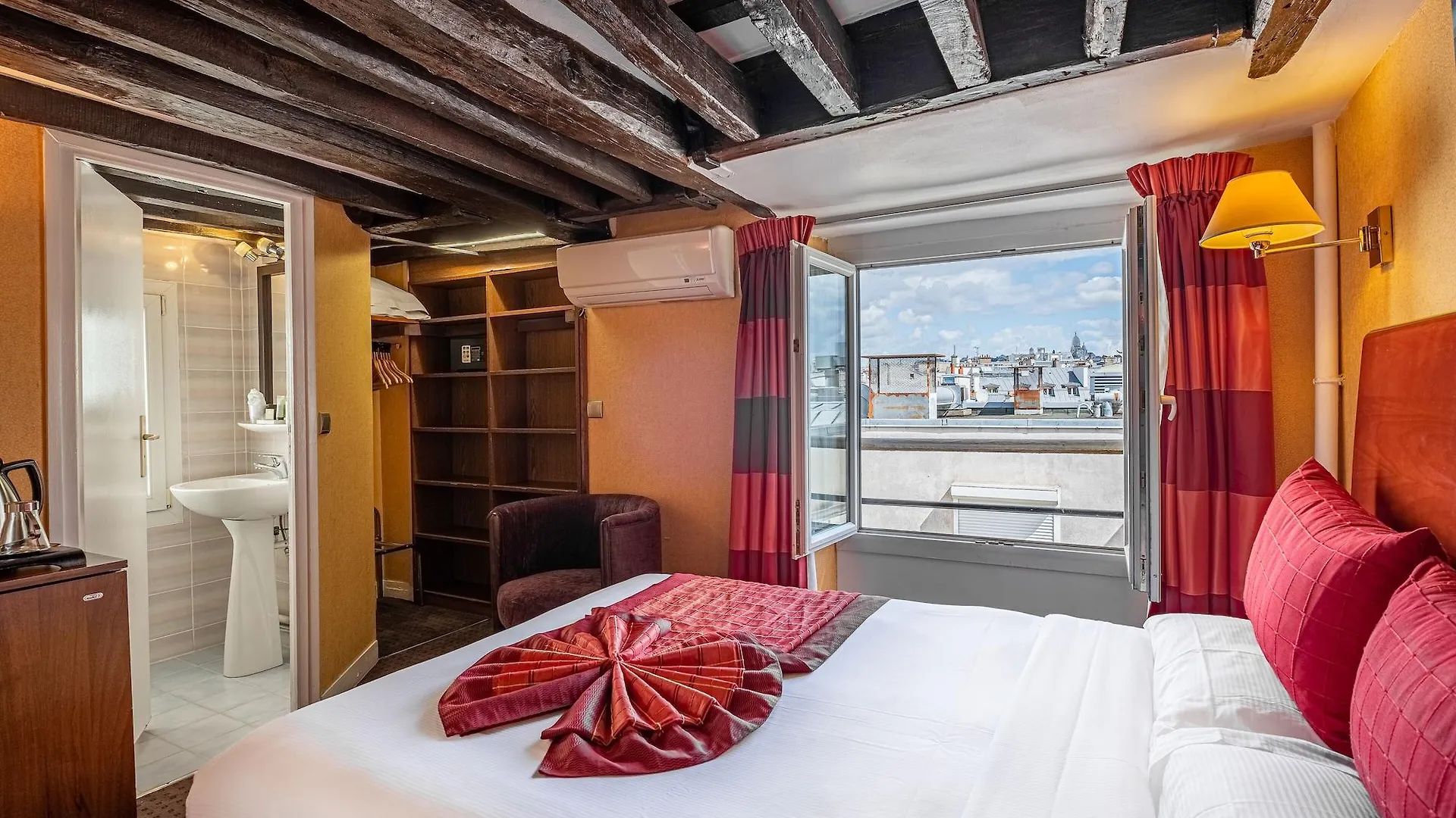 Korner Louvre Hotel Paris