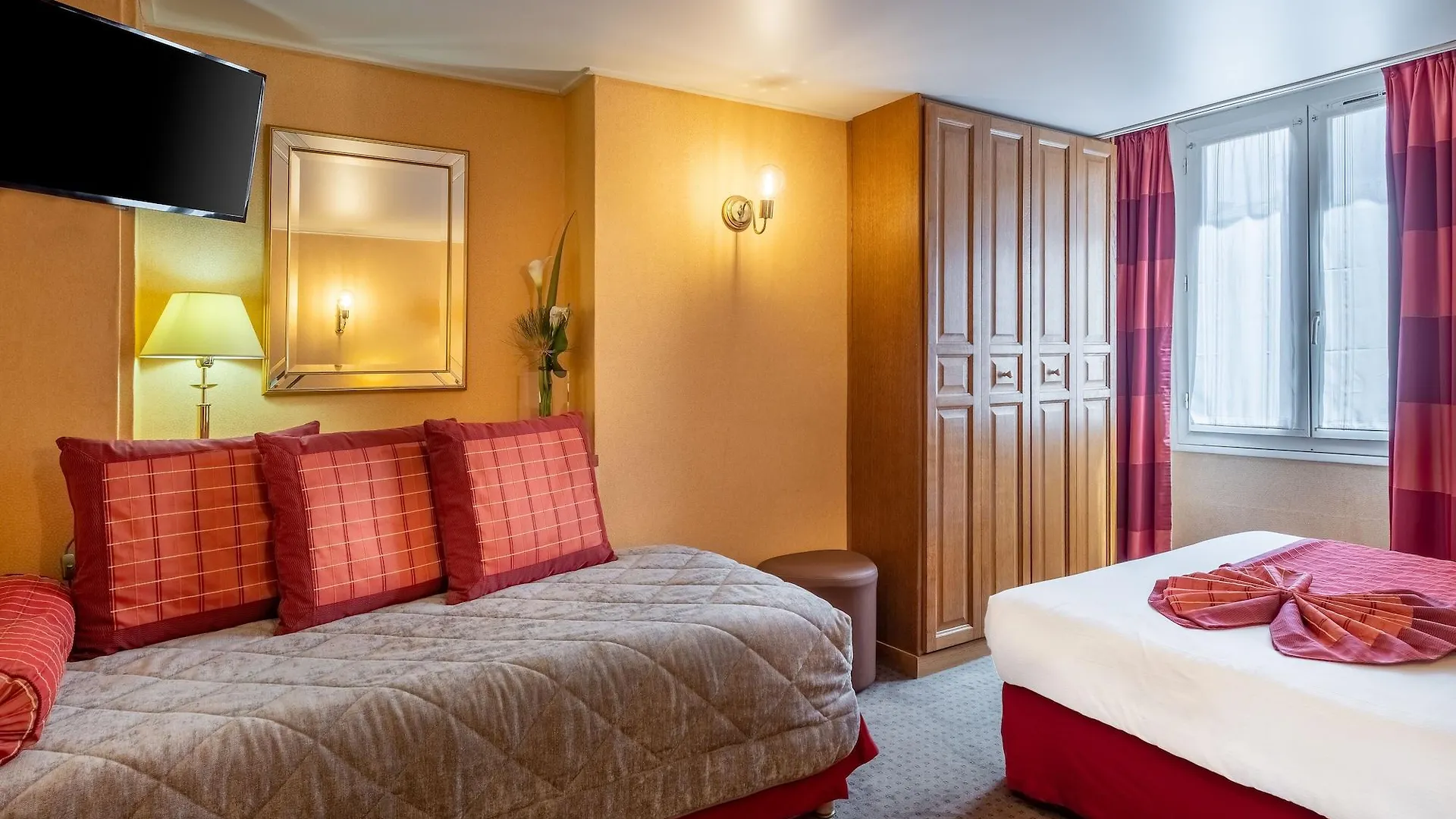 Korner Louvre Hotel Paris
