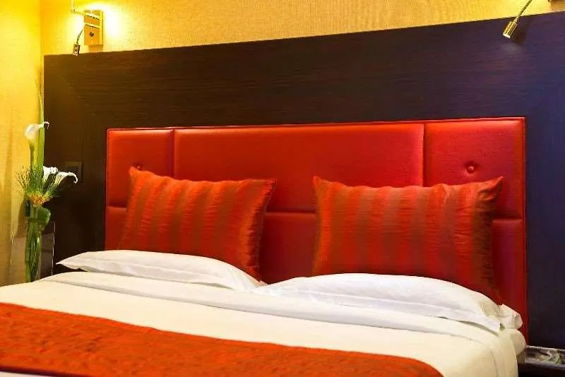 Korner Louvre Hotel Paris